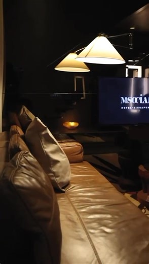 Wake up in a designer loft, stroll by the river, and wind down with cocktails at Beast & Butterflies. 🍸🌇 M Social Singapore is your stylish escape in the heart of Robertson Quay. Book Direct Today! | M Social Singapore