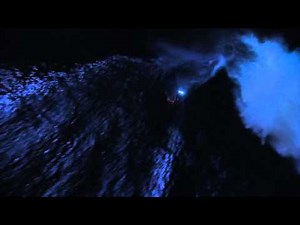 Mark Visser Rides JAWS (Peahi), Hawaii at Night!