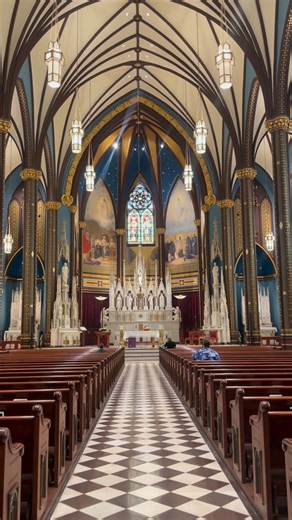 Cincinnati, OH — St. Francis Xavier #architecture #classicalarchitecture #classicalart #christianart #traditionalcatholic #traditionalcatholicism #tradcatholic #latinmass #traditionallatinmass #gothicarchitecture #catholic #catholicism #church #catholicchurch #catolique #catolicos #catolico #igrejacatolica #iglesiacatólica #iglesia #india #indiareels #hindi #bollywood #desi #cincinnati #ohio #ohiotravel #history #historical | Charley’s Churches