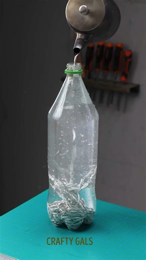 When Metal Takes a Splash: The Ultimate Reaction