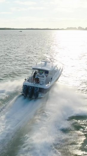 2.5K views · 51 reactions | Sport yacht luxury meets blue-water fishability with the new #41Valor. Choose from features such as above-deck pressurized baitwells, insulated fish boxes, custom tackle stations, and much more. Go further, get there faster, and linger longer. : Boats.Daily , Nathaniel Harrington #intrepidpowerboats #fishing | Intrepid Powerboats | Facebook