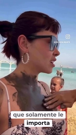 Soft power y hasbará: las armas invisibles del si0n1sm0 El soft power es el “poder blando”: la capacidad de influir en otros países o en la opinión pública sin usar la fuerza, a través de medios culturales, diplomáticos o comunicacionales. En el caso del régimen israelí, este poder blando se traduce en la hasbará, una estrategia de propaganda sistemática que busca limpiar su imagen y justificar la ocupación ante el mundo. Medios de comunicación, cine, universidades, redes sociales e incluso figu