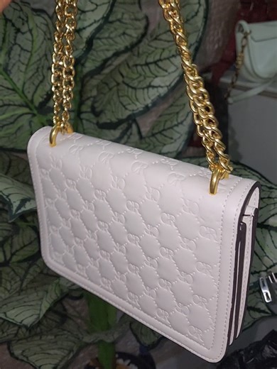 please let's help each other grown, promise my bags are affordable and clean 💯 #businesso#bagvend #shopconveniently #viral