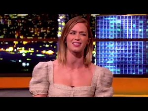 Queen Emily Blunt killing the Kansas Accent.