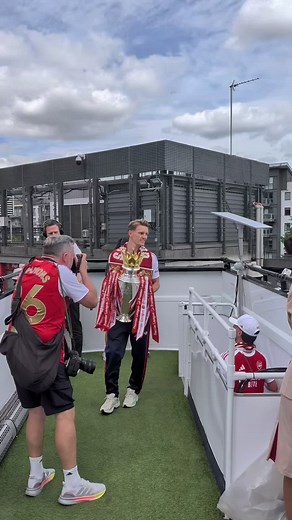Your Gunners have arrived 🏆 #ArsenalFC #Arsenal #AFC | Arsenal