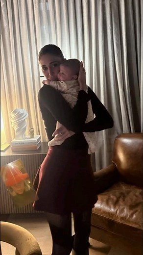 BELÉN RODRIGUEZ visits CECILIA with her grandparents