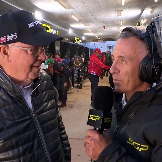 Celebrating 50 years of the Vojens Speedway Center🥳 Greg Hancock catches up with the Danish Speedway legend Ole Olsen 🙌 #DanishSGP🇩🇰 #SGP | FIM Speedway Grand Prix