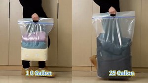 TUXIYA 20 PACK Extra Large Storage Bags, 10 Gallon 24"x20"x7", Resealable Clear Bags with Handle, XL Heavy Duty for Clothes Travel Moving, Double Zipper Seal, Expandable Bottom, Thick 8 Mils
