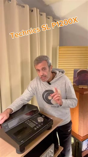Technics SL-P1200X 🎧 Lettore CD professionale vintage del 1986, una delle versioni più rare e raffinate della celebre serie Technics. Simbolo dell’ingegneria giapponese degli anni ’80, costruito per durare e per affascinare ancora oggi oggi ogni collezionista. ⚙️ Specifiche tecniche: • Meccanica SOALP1200 • Doppio DAC PCM54HP-M • Filtro digitale MN51005PDN Scoprilo ora su 👉 https://www.oldstore.it/lettori-cd/854-technics-sl-p1200x.html 👈 #Technics #SLP1200X #TechnicsVintage #CompactDisc #HiFi