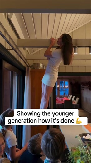 👏 #strengthtraining #sports #womeninsports (via nicosnatch/IG)