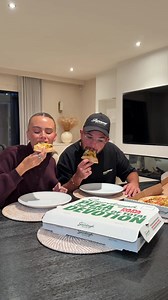 Who knew Papa Johns made such amazing sourdough pizza!! The Chicken & Pesto is my absolute fave! Perfect for date night @Papa Johns UK 🍕🤍 AD