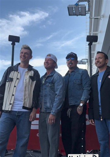 🏎️ ¡La F1 y los Backstreet Boys se encuentran en Las Vegas! El grupo será el protagonista del F1 Afterparty, el espectáculo oficial que se realizará después de la carrera del sábado 21 de noviembre. 🎤@meryuzr 🎤@uclteran #F1 #LasVegasGP #BackstreetBoys #F1Afterparty #Sphere