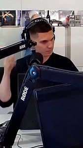 Penktadienis prasidėjo išdurke Rokui. Shakabooom! Gero penktadienio nuo PWR Hitų 🫶 Pažvenkit 🤣 | Power Hit Radio Lithuania