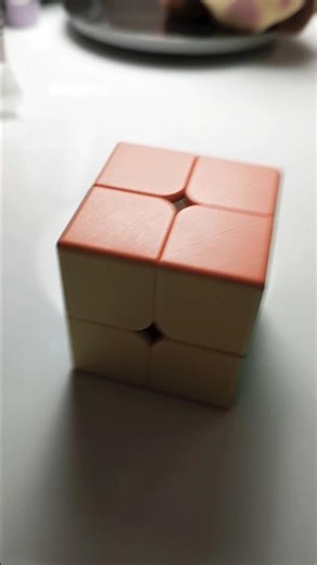 How to solve the 2×2 #howto #solve #rubikscube