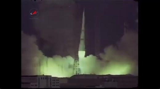 June 27th - on this day in 1971, the Soviet Union carried out the third launch attempt of its giant N1 Moon rocket, when the rocket with the serial numner 6L lifted off from Site 110/37 at the Baikonur Cosmodrome. The Block A first stage was powered by 30 NK-15 staged combustion cycle kerolox engines, while the Block B second stage featured eight vaccum-optimized NK-15V engines. The Block V third stage had four smaller NK-21 engines. The launch vehicle carried a mockup of the Soyuz 7K-LOK spacec