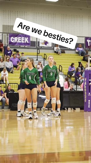 Mic’ed up gamers #volleyball #volleyballtok #volleyballlife #volleyballlove #volleyballplayers #volleytok #volleyballmicedup #gameplay #micedup #teammates | Roberts pov