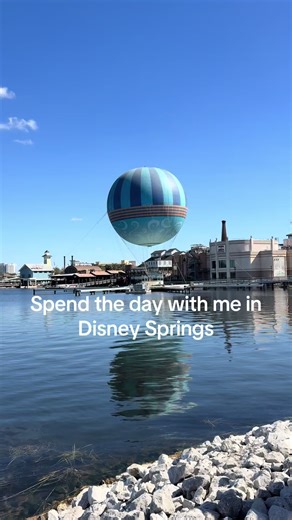 We flew to Orlando the day before our cruise 🚢 so decided to spend some time exploring Disney Springs. It was my first time there and I loved it. So nice to just walk around and explore. So many good restaurants and shops. You can even catch live music that starts at 6pm. It’s a great way to do Disney without going into the parks. #orlando #disneysprings #florida #disneyworld #foodie