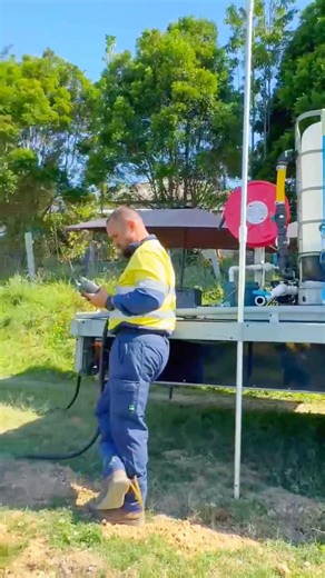 🌱Parramatta Grass🌱 Or Sporobolus africanus, a close cousin to the dreaded Giant Rats Tail We spent a beautiful morning at Kin Kin completing a spray application of some hilly terrain, targeting the grass across 5 hectares. Would have been tough going on foot or heavy machinery, but from the air, not a problem 👌 #waronweeds #SmartFarming #propertymanagement #pasturemanagement #slaythespray #PrecisionAg #multiaccessdrones | Multi Access Drone Solutions