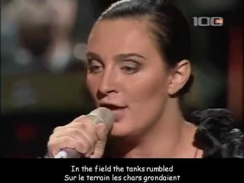 2009 Elena Vaenga - Sur le terrain les chars grondaient - In the field the tanks rumbled (GB subt)