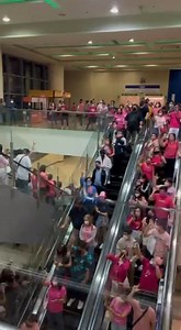 553K views · 50K reactions | WATCH: UAAP fans continue to chant presidential candidate VP Leni Robredo and Senator Kiko Pangilinan's name after watching Ateneo-La Salle basketball game on Tuesday, April 12. The crowd also wears pink during the match in support of the tandem's candidacy. #VotePH #OurVoteOurFuture | Team Leni Robredo | INQUIRER.net | Facebook