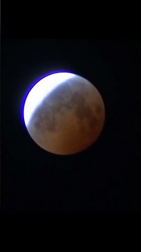 Time-lapse of total lunar eclipse