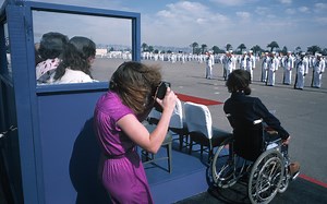 “美式色彩”，玛格南摄影师康斯坦丁•马诺斯（Constantine Manos），浓郁的色彩，自由不羁的风