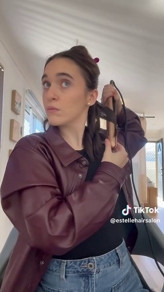 Want to know I achieve soft/beachy curls follow this video 🤎 Key points: • Pre-heat straightener to 180 degrees or lower. • Heat protection is a must!!! • Use clips to help section hair out of the way. • Always curl away from the face!!! • Keep the straightener up vertical so it’s easy to glide down and not tug. • Smaller sections are always better than bigger sections. • Use a wide tooth comb to brush out the curls- always start from the ends up to help prevent tugging. • Use hairspray and ser