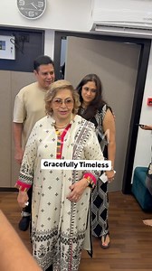 An icon in every sense! #Helen makes a rare appearance and leaves everyone in awe. #zoomtv #legendary #bollywood #beauty | Zoom TV