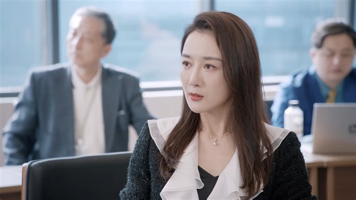 423K views · 6.4K reactions | [Face slap] The scheming girl relied on someone’s support to isolate Cinderella, but she didn’t expect that Cinderella was actually the chairman’s granddaughter! 【打臉】心機女仗著有人撐腰孤立灰姑娘，沒想到灰姑娘竟是董事長的孫女！ 剧名（Drama Name）：三分野 Here We Meet Again #吴倩 #WuQian #ZhangBinbin #张彬彬 #HereWeMeetAgain #三分野 #逆袭 #cdrama #职场 | 追剧小屋 drama house | Facebook