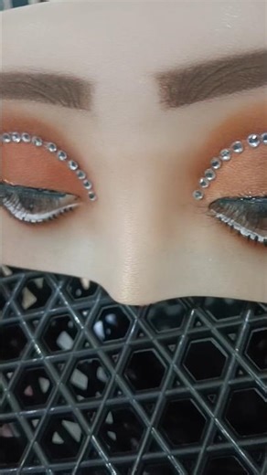 Rhinestone Eye Makeup 💄🫶😊