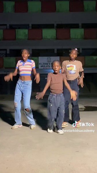 Kids Dance Battle Highlights at The Starkids Academy