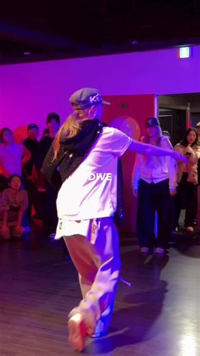 Learn the Moonwalk Dance with Bada Lee's Choreography