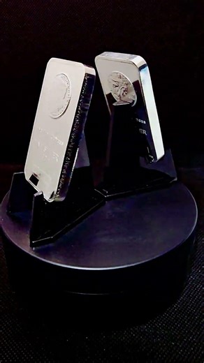 A Beautiful 5oz Silver Bar From the Higland Mint!