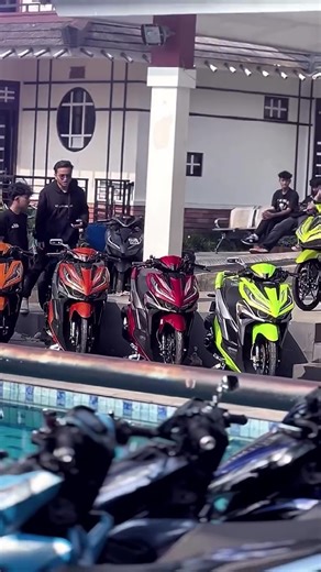 ada apa dengan Vario kolam ???? ig/wahyu.ss7