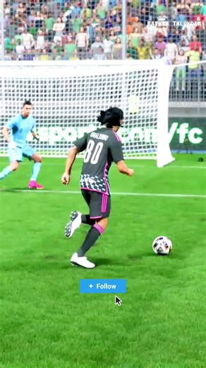 Ronaldinho's Unforgettable Football Skills Highlight