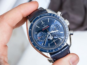 Omega Speedmaster Moonwatch Co-Axial Master Chronometer Moonphase Chronograph Watch Review