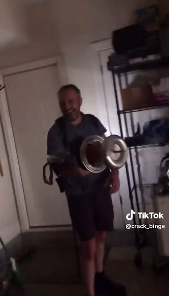 This is literally the ultimate fly swatter #fy #plasma #plasmagun #science #technology #scienceexperiments