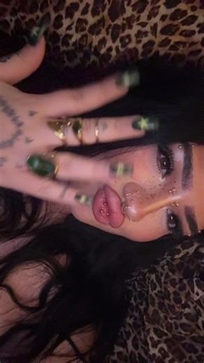 Sugarbabythingz (@sugarrebbby)’s videos with som original - driel