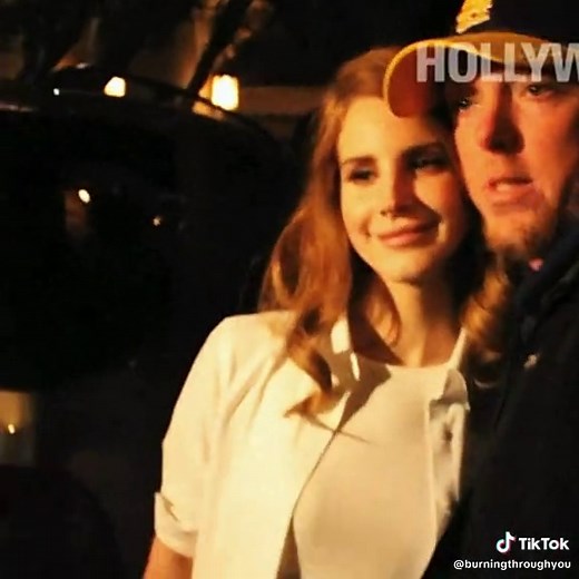 La la la #lanadelrey #burningthroughyou | Lana del Rey