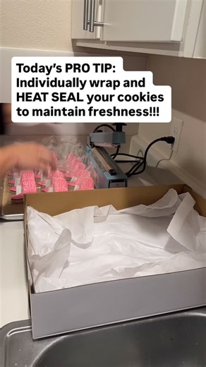Y’all… I cannot stress this enough… HEAT SEAL YOUR COOKIES!!! This is the easiest step of the process to make sure you’re putting out a delicious product every single time. LINK IN BIO to the BEST HEAT SEALER EVER!!! #heatsealer #cookiereels #customcookies #castlerockcolorado #denver | Sugar Rush Cakery