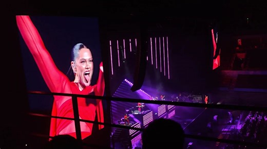 【Jessie J】深圳站演唱会连唱多首一、三专热单 歌手2018经典选曲non stop！