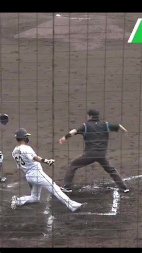 アンパンマンマーチに合わせたアンパイアのパンチアウト集