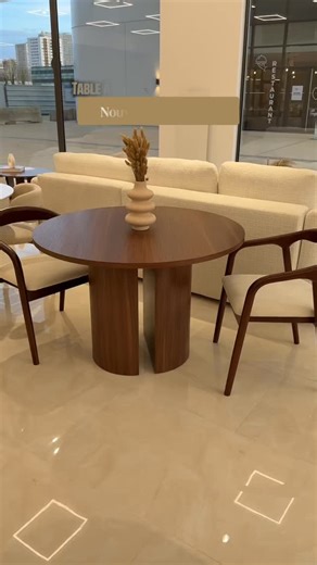 Lits • Matelas • Mobilier on Instagram: "✨ Tables Victoria en bois noyer – Design sculptural et élégance raffinée • Table basse : plateau rond 80 cm, hauteur 43 cm • Table à manger : plateau rond 110 cm, hauteur 75 cm 📍 41 rue Gisèle Halimi, 92700 Colombes 📞 06 95 44 88 65 🌐 www.babalaliterie.fr #meuble #table #tableamanger #decorationinterieur #salleamanger"