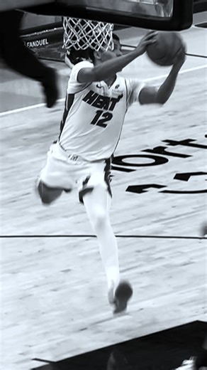 Dru Smith, a problem for opponents all over the floor Replay of the Night // AT&T | Miami Heat