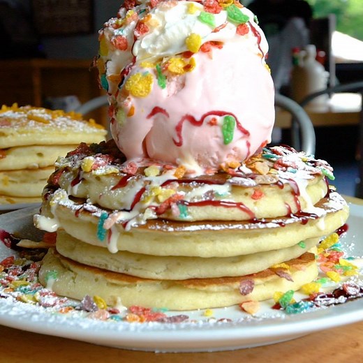 413K views · 4.1K reactions | When it comes to breakfast, these flapjacks stack up. Whether you like them with fried oreos, or loaded meat & cheese Brownstone Pancake Factory serves up the best. | Tastemade | Facebook