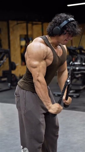 Best Way to Train Cable Rope Triceps 💪 | Perfect Form Guide