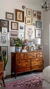 Would you put a gallery wall in your bedroom? . . #gallerywalldecor #gallerywallinspo #gallerywall #gallerywallhashtag #gallerywallinspiration #gallerywallart #wallart #bedroominterior #bedroomdesignideas | Melanie Jade Design