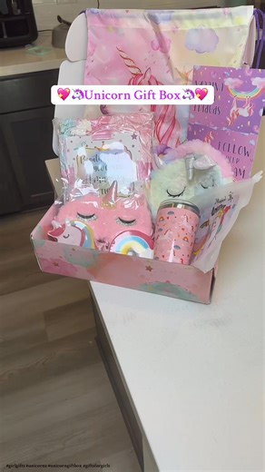 A Unicorn Gift Box is the perfect gift! #unicorn #unicornmagic #girlgifts | Artavia Littlejohn