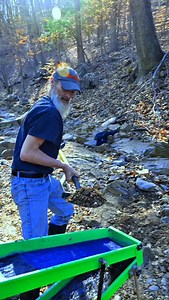 Gold Prospecting Full Video - Virginia trip where to find quick and easy gold.. this trip went out to test a new camera at a easy spot no hike.. right outside Scott's Run park.. Not the best gold but enough that anyone going can easily find it. Definitely a good spot if you don't want to hike and want to find guaranteed gold. Nuggets are still found here just not often most are deep under alot of overburden #goldprospecting #goldpanning #oro #emas #goldrush #goldnugget #goldnuggets #goldpickers 