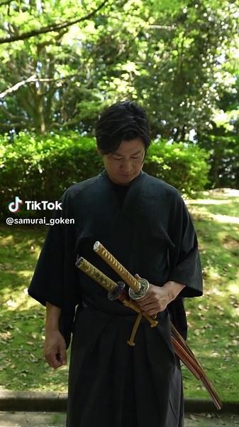 今も日本に侍は存在する？ Are there still samurai in Japan? #samurai #japan #katana #japanese #history#sword